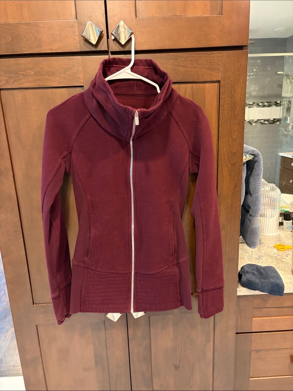 Lululemon Women’s Maroon Full-Zip Fleece Jacket